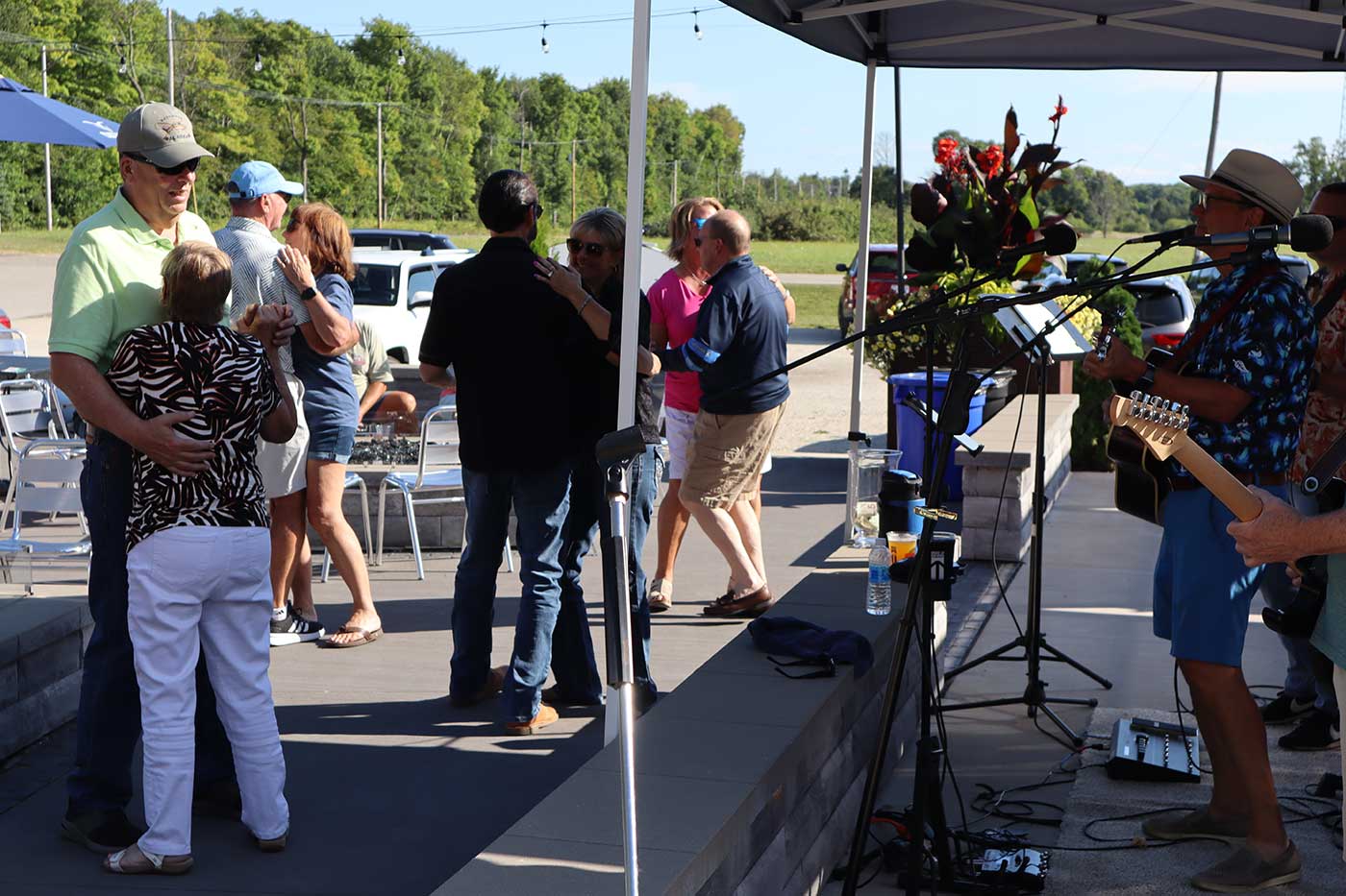 Door County Cherry Hut hosts live music and dancing on the beer garden